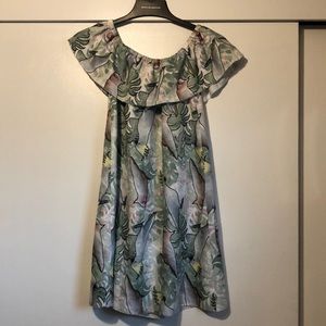 XS Kensie Off the shoulder parrot print dress